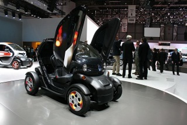 Renault Twizy се кара без книжка