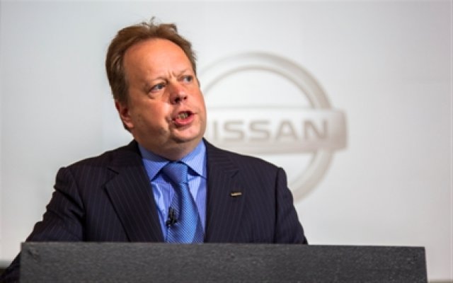 Анди Палмър премина в Aston Martin