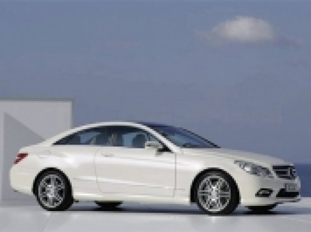 Mercedes-Benz официално представи купето на Е-Клас