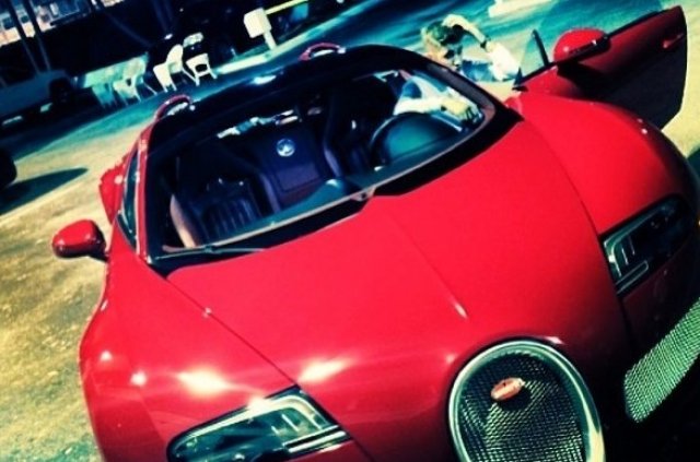 Бийбър вече кара Bugatti Veyron
