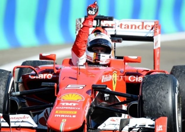 Фетел спечели най-драматичното състезание във Формула 1 за сезона