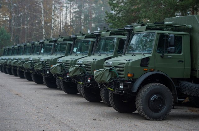Литва поръча 110 военни Unimog на Daimler
