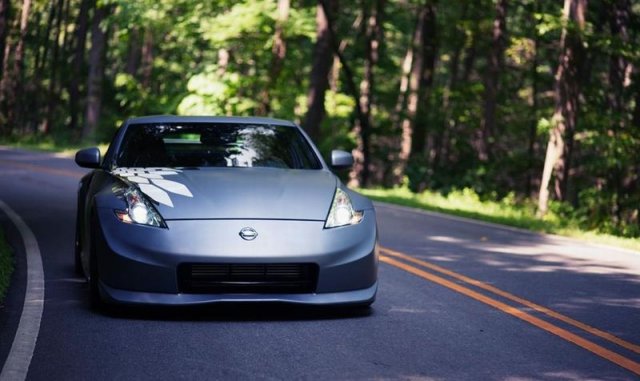 Феновете на Nissan направиха тунинг на 370Z