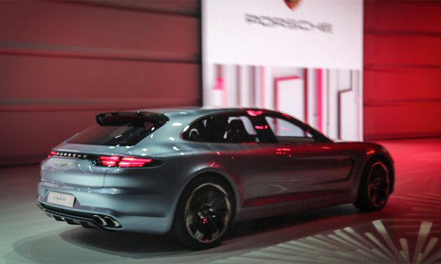 Porsche пуска комбито Panamera в серия