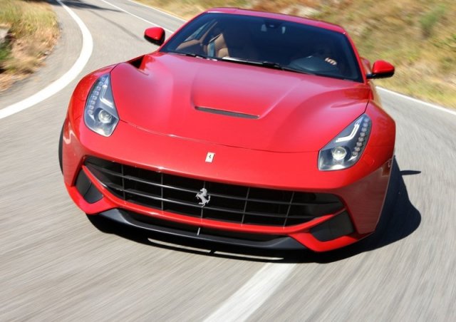 Европейската дългова криза не може да спре Ferrari