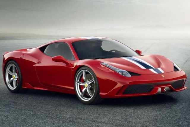 Китайка разби чисто ново Ferrari 458 (ВИДЕО)
