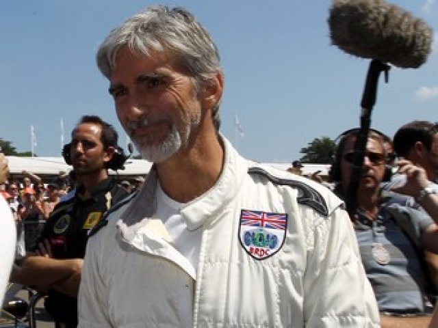 Шампион от Формула 1 се връща на пистата