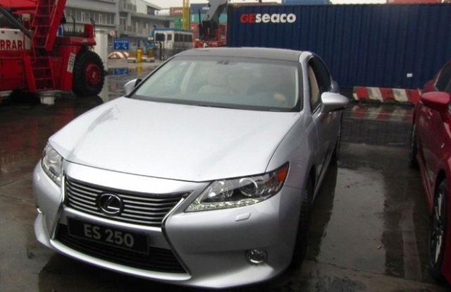 В Китай разсекретиха новия Lexus ES