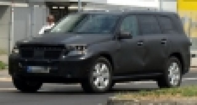 Mercedes подготвя новото поколение на GL