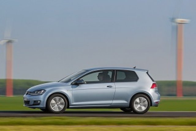 Новият Golf TDI BlueMotion минава 1500 км с едно зареждане