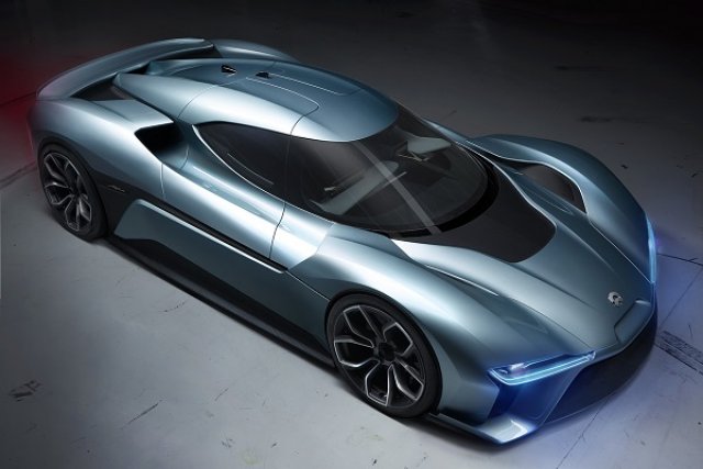 Радикален суперавтомобил на ток затвори 