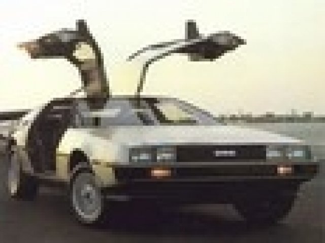 Възраждане на DMC12 DeLorean