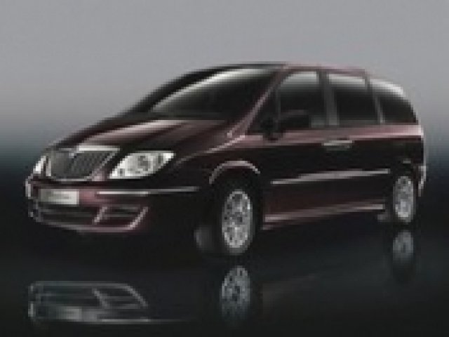 Lancia ще покаже обновената Phedra в Брюксел