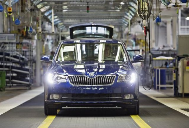Skoda мести част от производството си в Германия