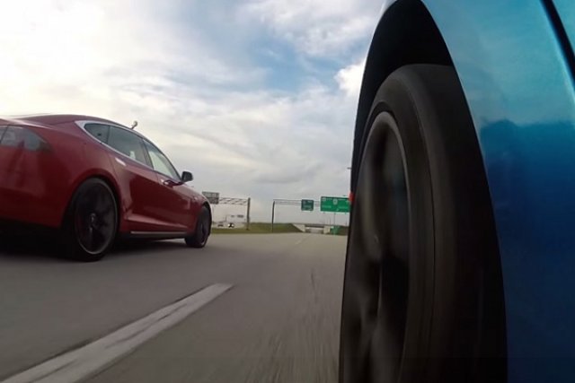 Най-бързата Tesla срещу Lamborghini Aventador