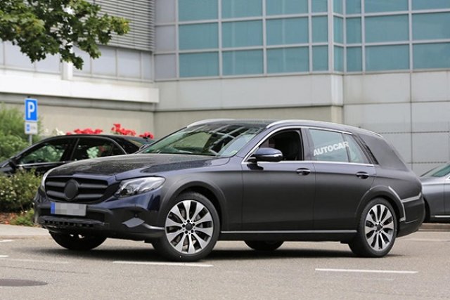 Всъдеходното комби на Mercedes вече не се крие