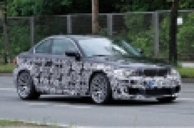 Ще разсекретят напълно BMW 1M през декември