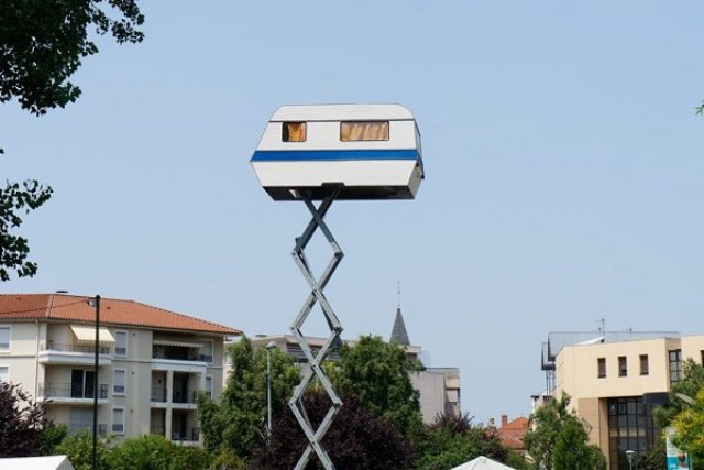 Каравана с гледка ала 5-ия етаж