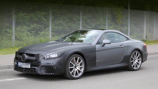 Mercedes тества обновения SL 63