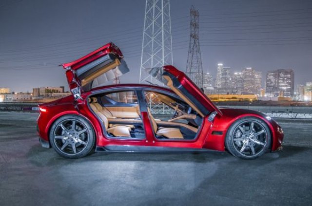 Fisker най-после показа луксозния си модел на ток