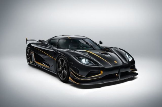 Koenigsegg направи „златна” Agera RS