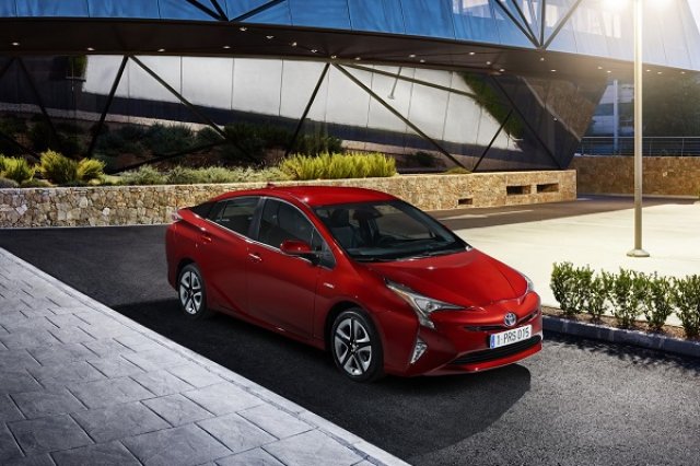 Ето я новата Toyota Prius
