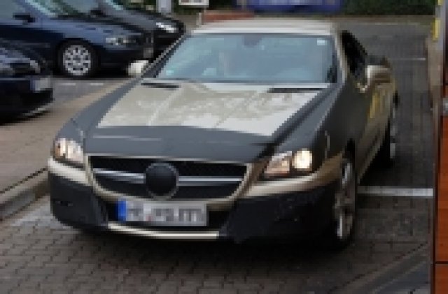 Mercedes-Benz завършва разработката на новия SLK