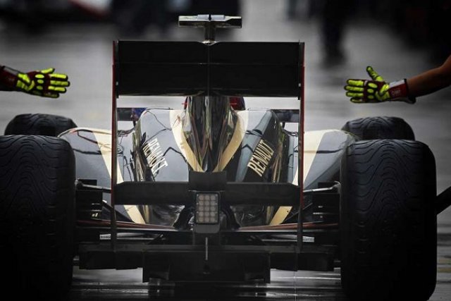 Renault купува тима на Lotus във Формула 1
