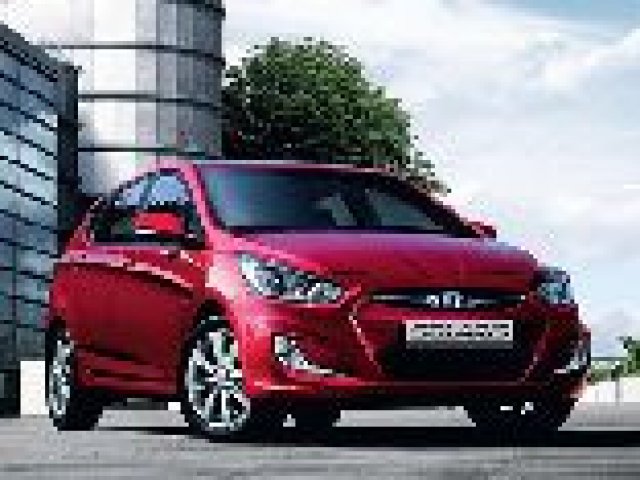 Hyundai пуска и Solaris хечбек