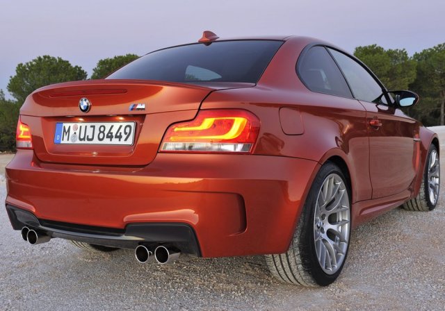 BMW спира производството на 1-series M