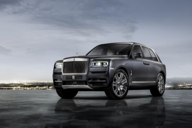 Eто го най-после Cullinan, най-луксозния SUV в света
