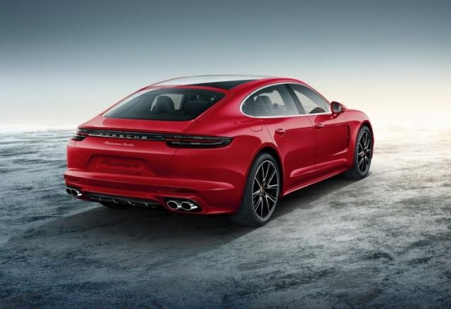Най-мощното Porsche Panamera стана още по-луксозно