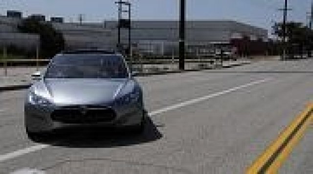 Tesla официално представи електрическия седан Model S