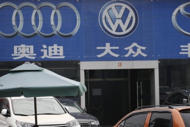 Китай налага санкции на Audi и Chrysler
