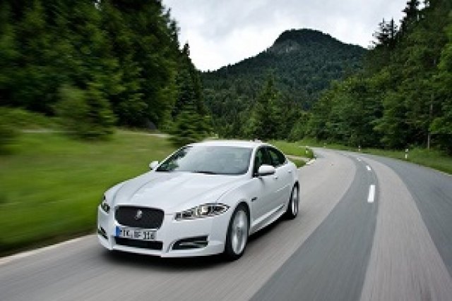 Jaguar готви конкурент на BMW 3-series и Audi A4