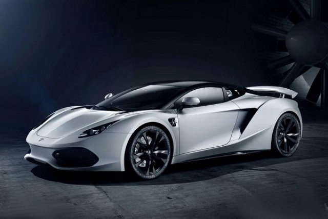 Полската суперкола излиза на пазара