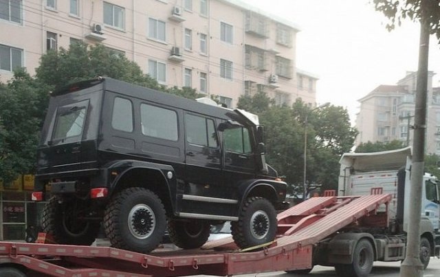 Unimog U5000 SUV не бе пуснат в китайски град