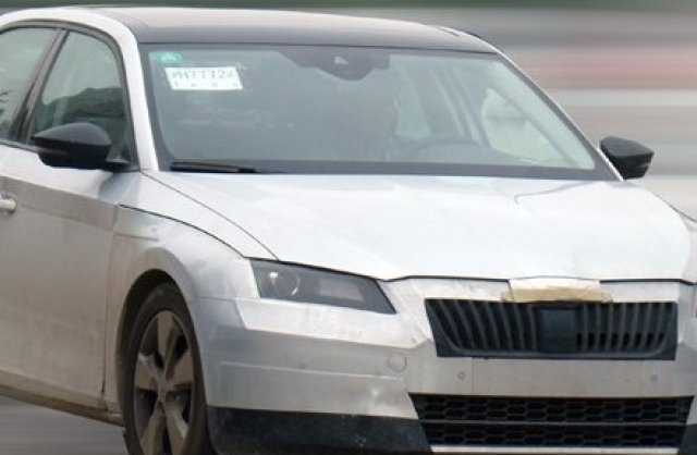 Skoda тества новия Superb