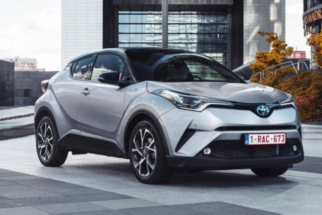 Toyota вдигна цените на кросоувъра C-HR