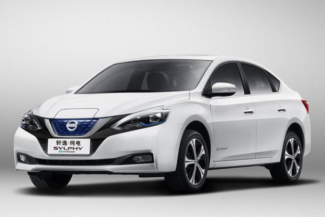 Nissan Leaf вече има и версия седан