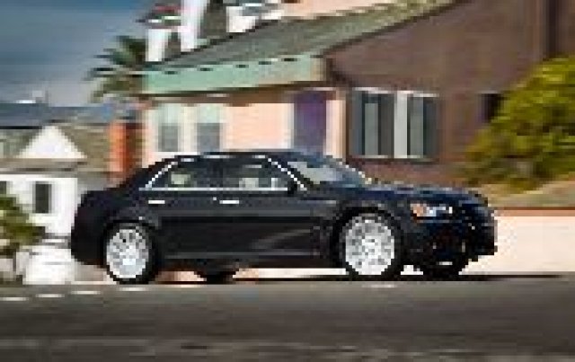 Това е новият седан Chrysler 300