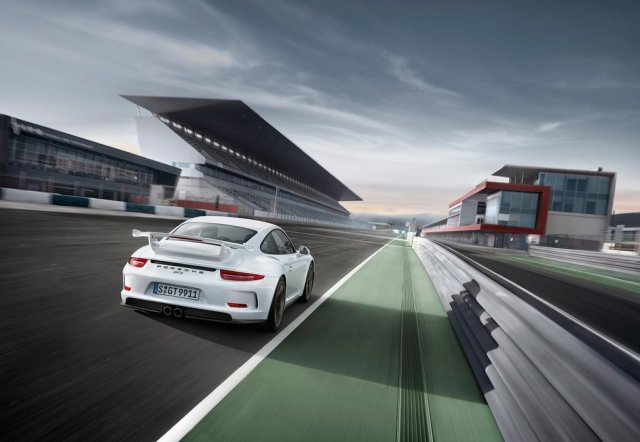 Porsche си купи писта в Южна Африка