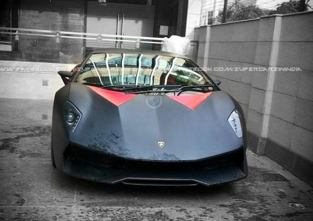 Индийци клонираха пистово Lamborghini