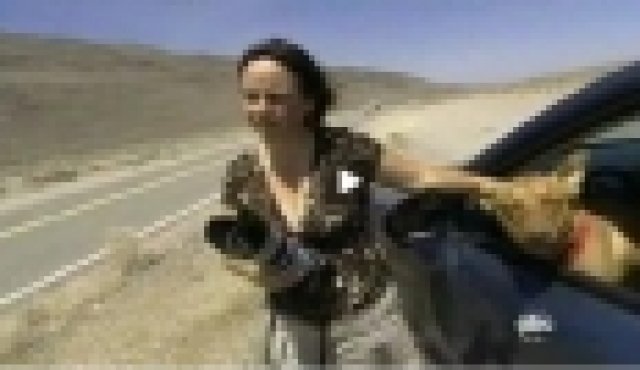 Жена показва бъдещето на автомобилната индустрия