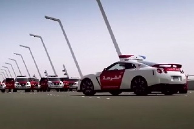 Ала Холивуд - полицията на Абу Даби в действие