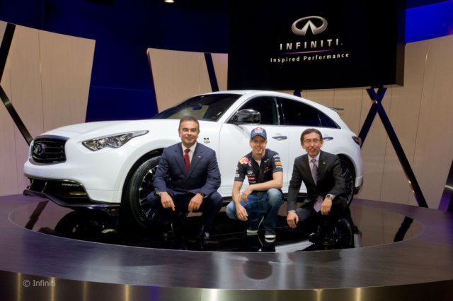 Infiniti тръгва по стъпките на AMG