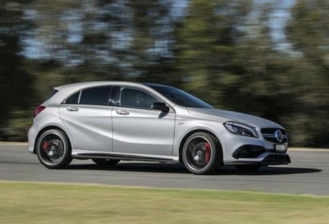 Mercedes готви нов двигател за хечбека A45 AMG