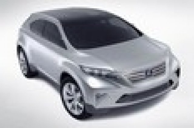 Lexus с нов хибриден модел в Париж