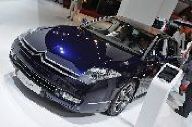 Citroen вече предлага C6 Prestige