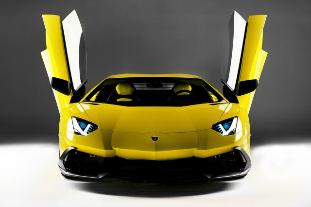 Lamborghini пусна юбилеен Aventador 